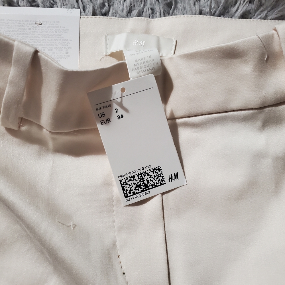 Pleated pants - Picture 2 of 2